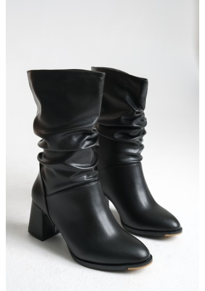 Siyah Deri Topuklu Kadın Bot Kaymaz Taban Kalın Topuk Laura fiyatları
