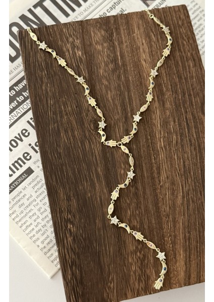 Fatma Ana Eli ve Yıldız Detay Y Kolye