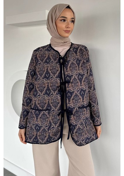 Ön Bağlamalı Kapitoneli Desenli Tesettür Ceket P-00018988 fiyatları