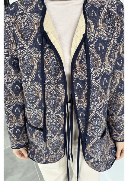 Ön Bağlamalı Kapitoneli Desenli Tesettür Ceket P-00018988 indirimleri