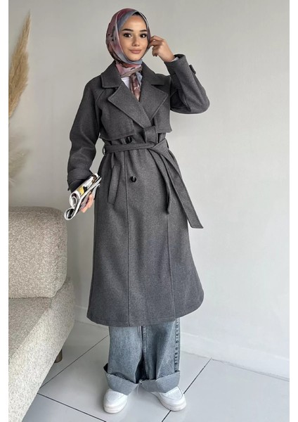 Çift Cepli Bel Kuşak Detaylı Tesettür Kaşe Kaban P-00018940