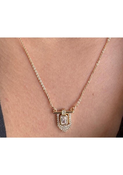 Su Yolu Zincir ve Baget Taş Detay Kolye fırsatları