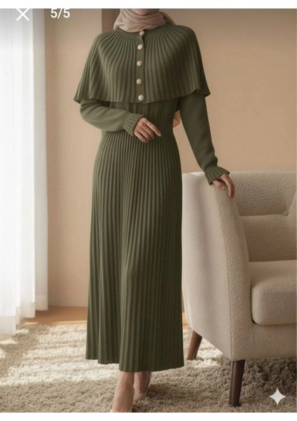 Pilise Detaylı Pelerinli Uzun Kollu Triko Uzun Kadın Elbise