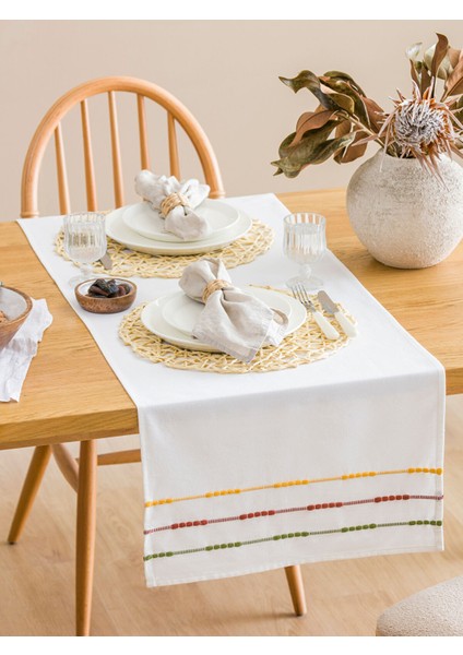 Yeni Sezon Çizgi Nakışlı Runner 45X150 cm