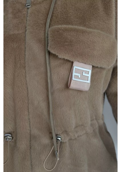 Gülseli Kadın Kapüşonlu Tesettür Peluş Mont P-00019080 indirimleri
