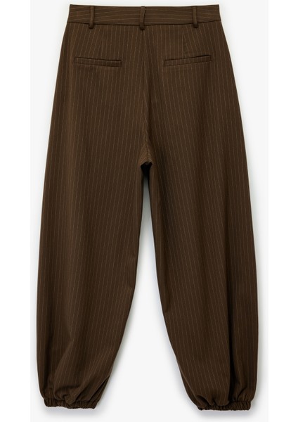 Cep Detaylı Düğmeli Çizgili Jogger Pantolon fiyatları