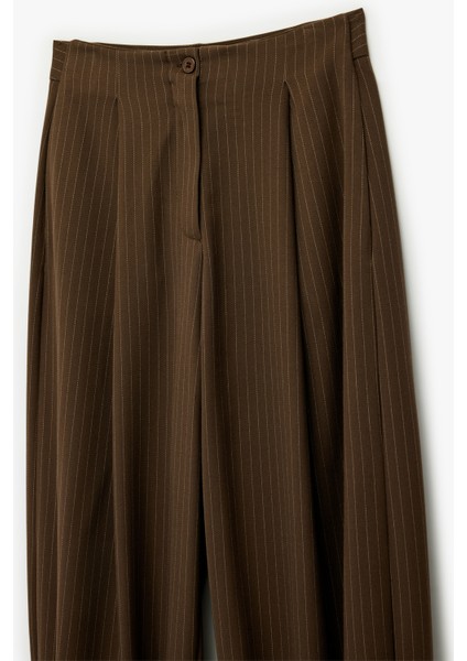 Cep Detaylı Düğmeli Çizgili Jogger Pantolon modelleri