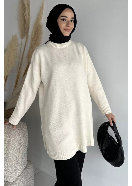 Bisiklet Yaka Yan Yırtmaç Detaylı Tesettür Triko Tunik P-00019093 fiyatları