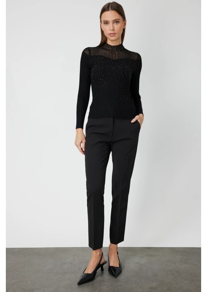 Yakası Transparan Taşlı Triko Kazak 60340-26K modelleri