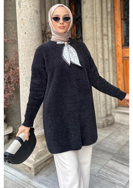 Gülseli Bisiklet Yaka Fular ve Broş Detaylı Tesettür Triko Tunik P-00019029 fiyatları