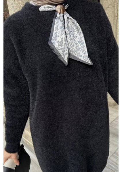 Gülseli Bisiklet Yaka Fular ve Broş Detaylı Tesettür Triko Tunik P-00019029 modelleri