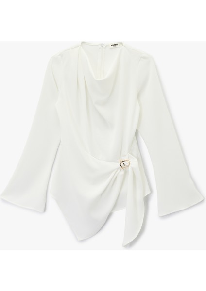 Uzun Kollu Degaje Yaka Metal Aksesuarlı Büzgülü Asimetrik Bluz