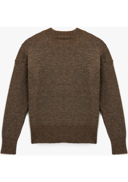 x Şahika Ercümen - Uzun Kollu V Yaka Triko Simli Oversize Kazak fiyatları