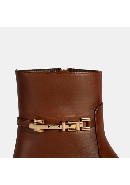 Kadın Taba Metal Aksesuarlı Deri Bot