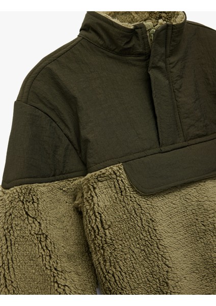 Dik Yaka Kumaş Detaylı Uzun Kollu Kanguru Peluş Mont modelleri