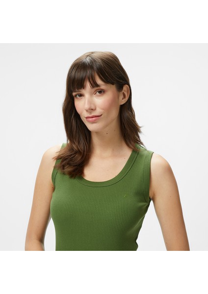 Kadın Yeşil Slim Fit T-Shirt fırsatları