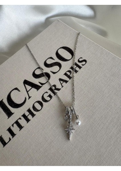 3 Charmlı Kuzey Yıldız Inci Topçuk Çelik Kolye