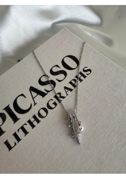 3 Charmlı Kuzey Yıldız Inci Topçuk Çelik Kolye fiyatları