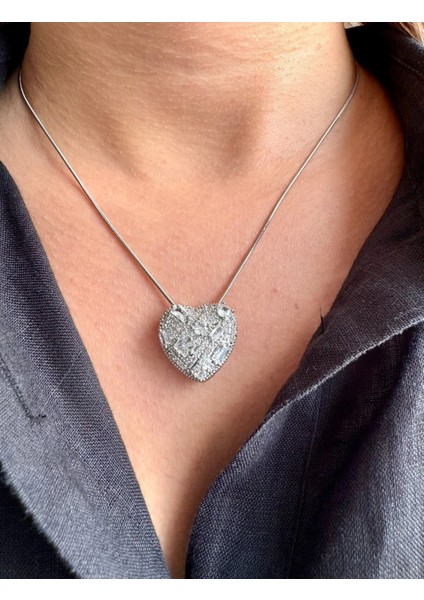 Baget Taşlı Kalp Kolye Gümüş Renk