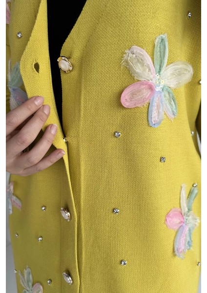 Taş Detaylı Çiçek Işlemeli Tesettür Triko Hırka P-00014665 fırsatları