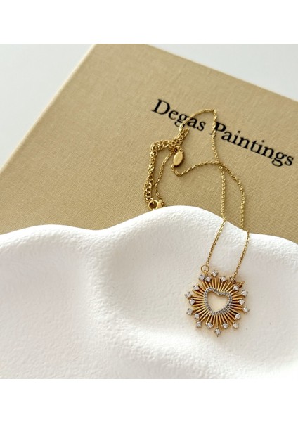 Özel Tasarım Çelik Zirkon Taşlı Kalp Kolye