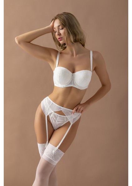 Hafif Destekli Sütyen, String, Jartiyer ve Çorap Takım (BRF31956) modelleri