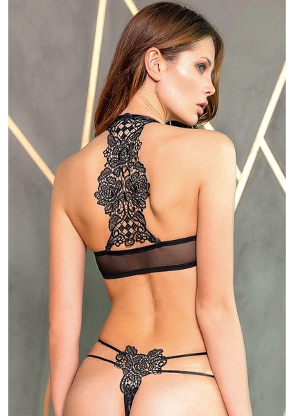Balenli Destekli Dolgulu Askıları Çıkabilen Önden Açılan Sırt Dekolte Sütyen ve String Takım