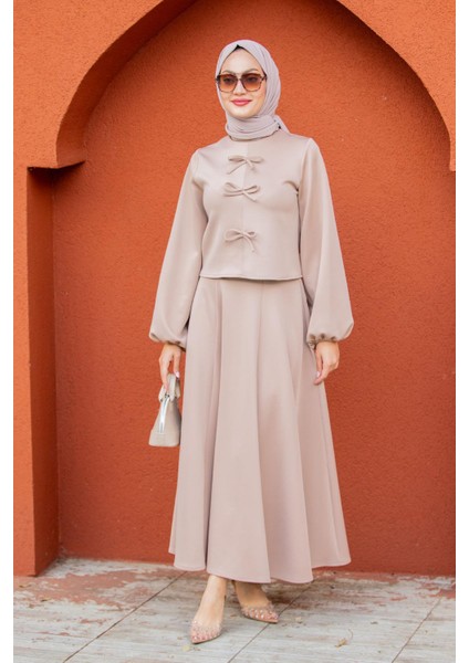 Fiyonk Detaylı Pufy Dalgıç Etek Bluz Takım-Bej