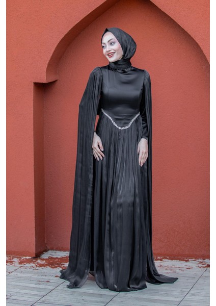 Nida Drapeli Taşlı Tesettür Abiye-Siyah