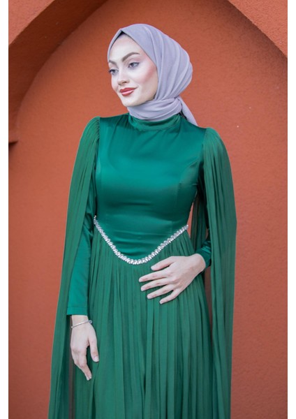 Nida Drapeli Taşlı Tesettür Abiye-Zümrüt fiyatları