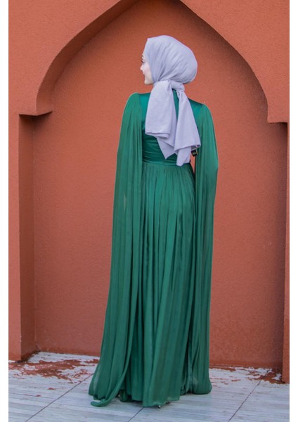 Nida Drapeli Taşlı Tesettür Abiye-Zümrüt modelleri