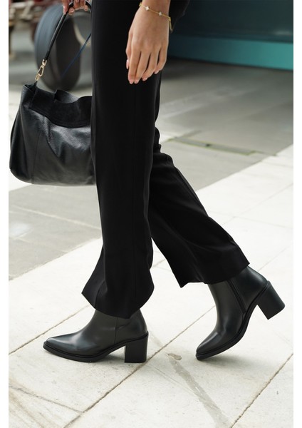 Kadın Sivri Burun Fermuarlı Kalın Topuklu Bot Belza Siyah