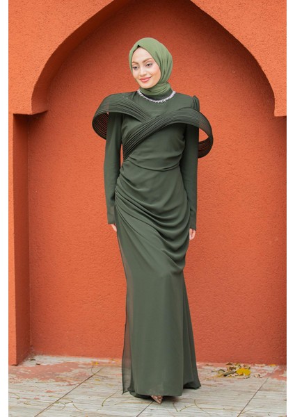 Pink Omuz Detaylı Drapeli Tesettür Abiye-Haki fırsatları