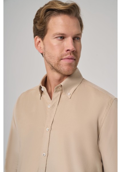 Erkek Bej Pamuk Trend Dynamic Fit Düğmeli Yaka Gömlek fiyatları