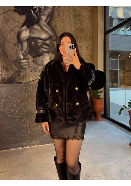 Roman Gold Düğmeli Deri Apolet Detaylı Peluş Kısa Mont Ceket Siyah