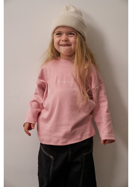 Pembe Nakışlı Oversize Uzun Kollu T-Shirt indirimleri