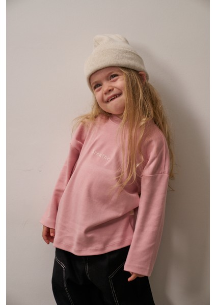 Pembe Nakışlı Oversize Uzun Kollu T-Shirt