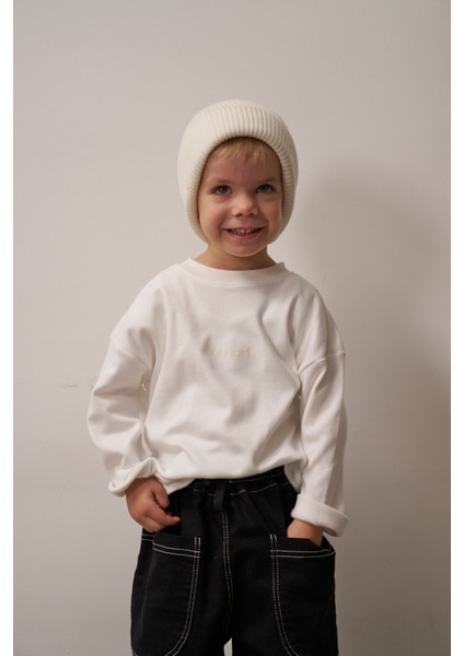 Beyaz Nakışlı Oversize Uzun Kollu T-Shirt fiyatları