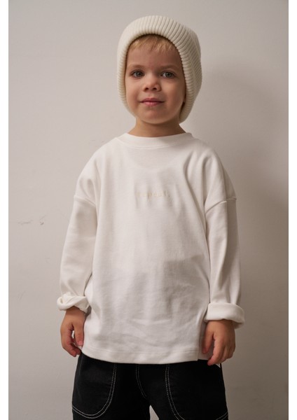 Beyaz Nakışlı Oversize Uzun Kollu T-Shirt indirimleri