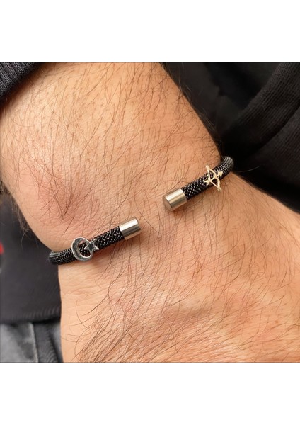Gümüş Ayyıldız -Yay Sembollü Siyah Çelik Bileklik fiyatları