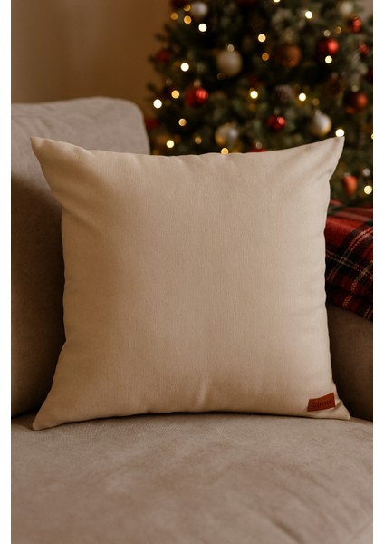 Yılbaşı Temalı Düz Kırmızı Dekoratif Kırlent Kılıfı 43X43 cm - Sadece Kılıf - Düz Renk