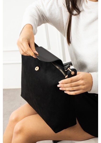 Nora Kadın Fermuarlı Ayarlanabilir Askılı Süet Omuz Çantası fiyatları