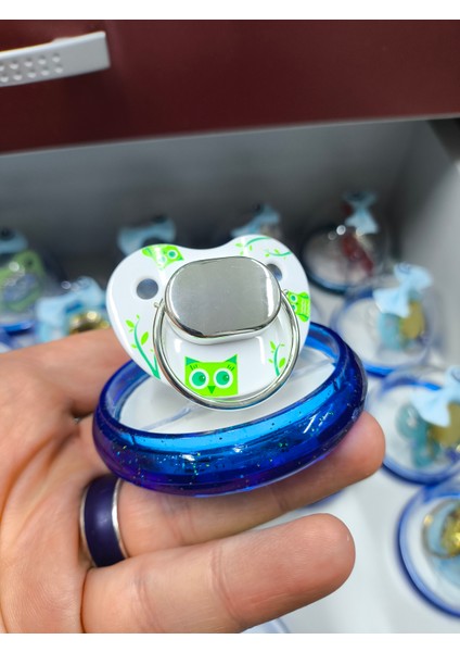 Gümüş Detaylı Bebek Emziği