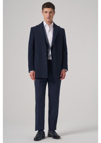 Erkek Lacivert Düz Sivri Yaka Dynamic Fit Kaban modelleri