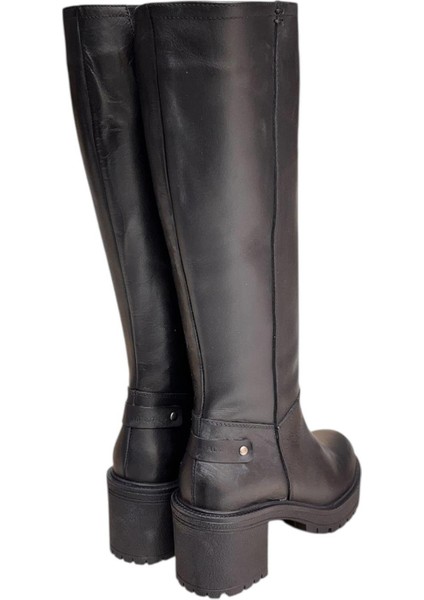 Siyah Hakiki Deri Fermuarlı Çizme modelleri