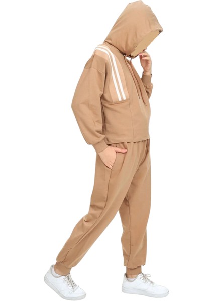 Kız Çocuk Çizgi Şerit Detaylı Kapüşonlu Jogger Model Açık Kahverengi Renk Eşofman Takımı fırsatları