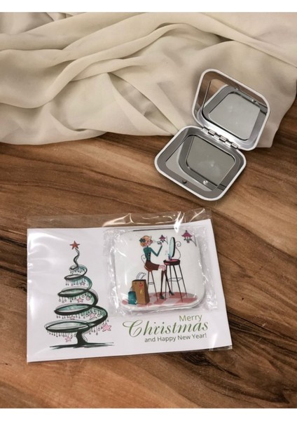 Yılbaşı ve Doğum Günü Için Şık ve Kullanışlı Küçük Cep Aynası Hediye Seçeneği