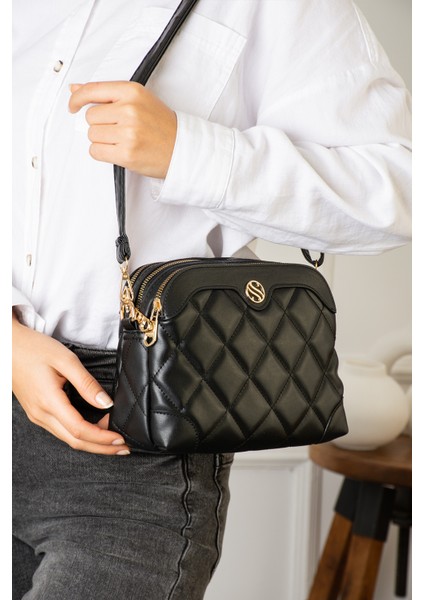 1267, Çapraz ve Ayarlanabilir Askılı, Kapitone Kumaş, Siyah Renkli Çanta fiyatları