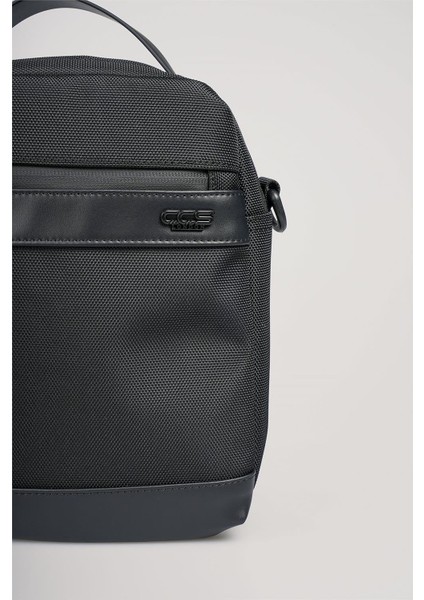 31565 Askılı Çanta fırsatları