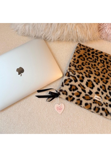 Leopar Desen Peluş Laptop & Tablet Kılıfı (11 • 13 • 16 Inç Seçenekli) fiyatları